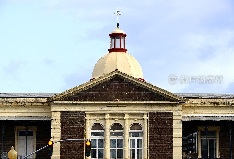 Basseterre -带有金属圆顶的财政部大楼，1894年，圣基茨岛，圣基茨和尼维斯